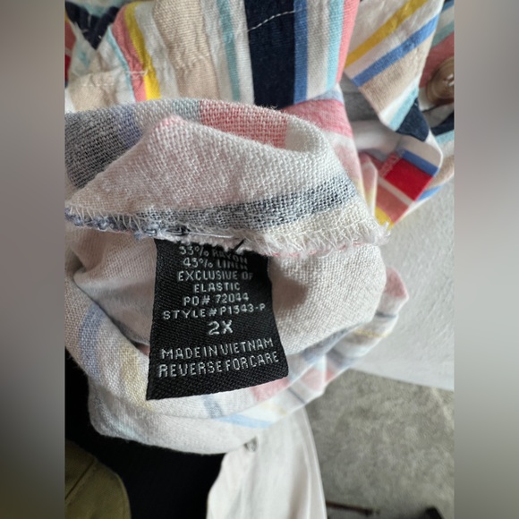 Forever 21 Women’s Striped Romper 2X Multicolor Rainbow Buttons Plus Size - Picture 8 of 12